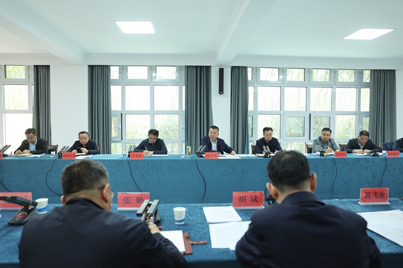 马洪海调研海原县教育消费就业及重点项目建设等工作时强调 以民生保障赋能经济社会高质量发展(图1)